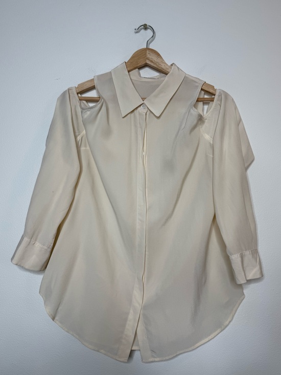 Equipment Tops - Equipment Femme Silk Cold Shoulder Cut Out Collared Blouse in off white large